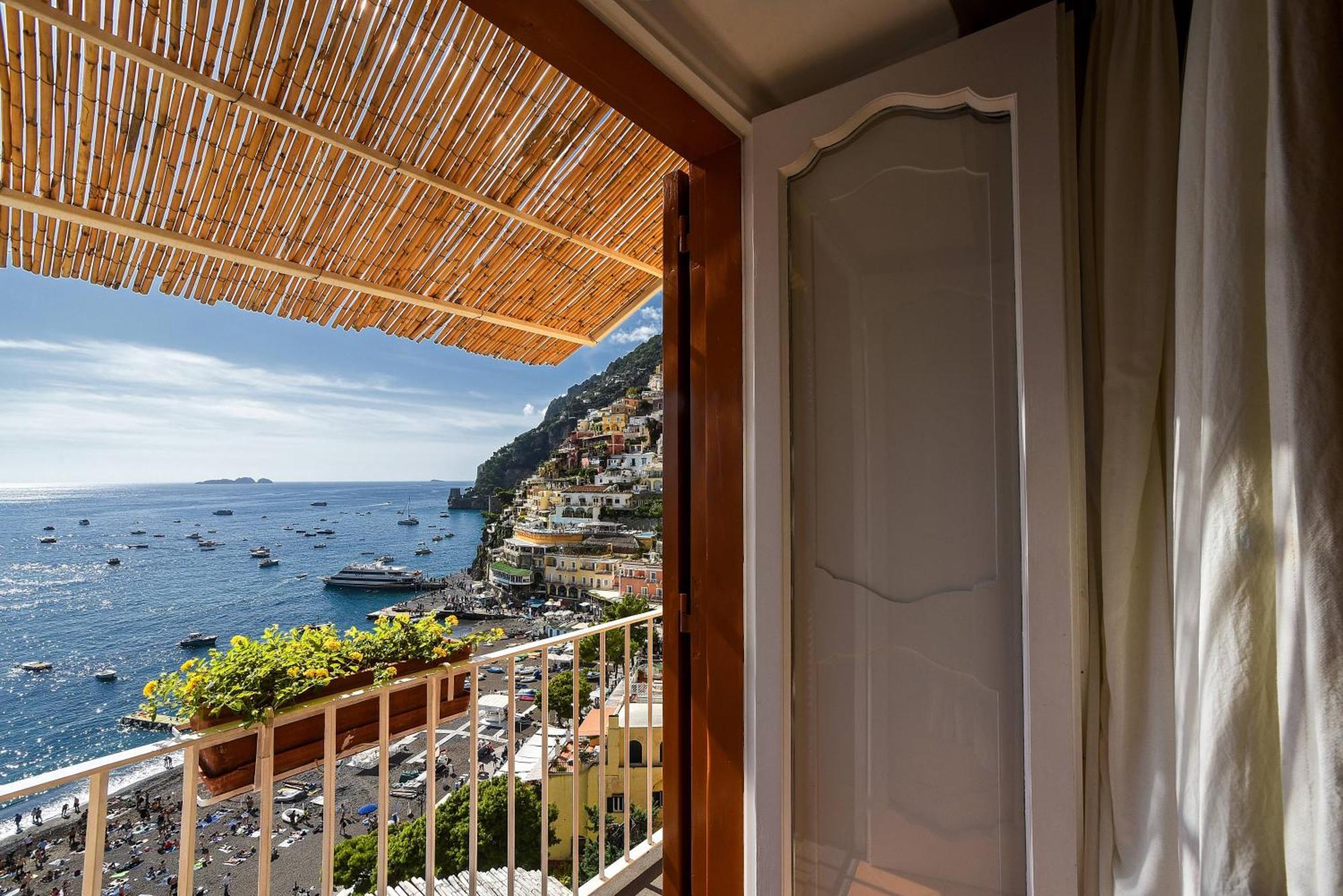 Hotel Buca Di Bacco Positano Exterior foto
